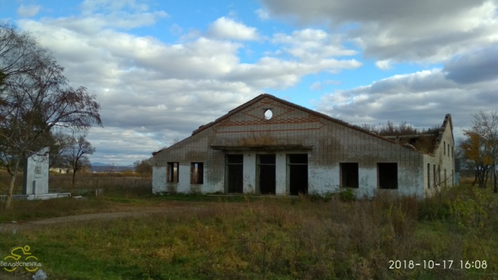 Клуб в селе Родниковый