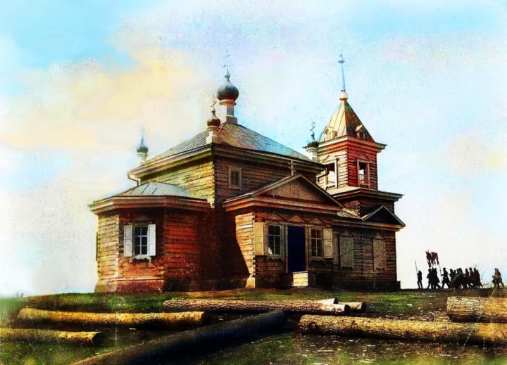 Фото в цвете из книги Н.Будковской и А. Шпака «Волостное село Успенка»